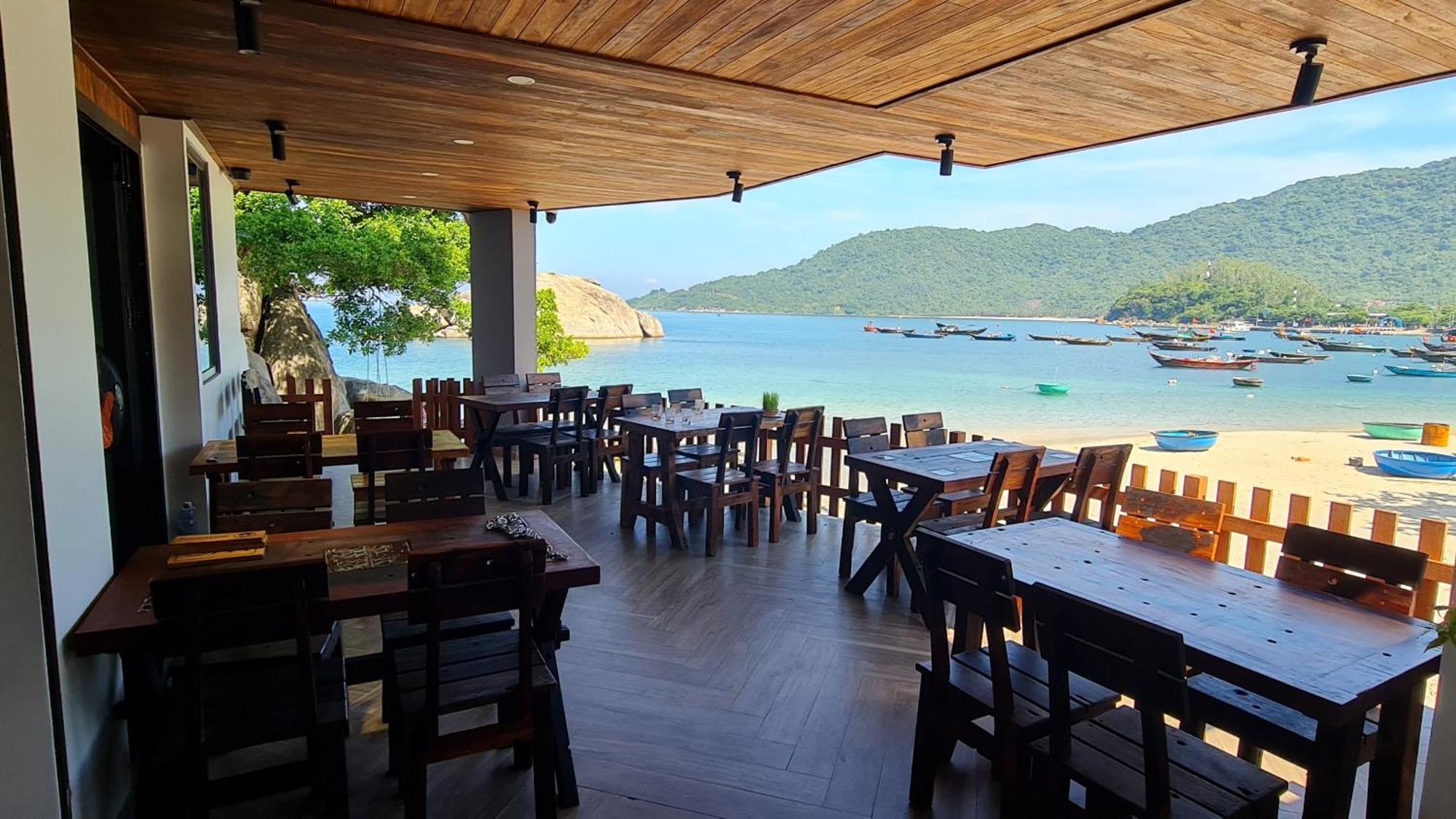 The Coral Homestay & Pub Tân Hiệ Kültér fotó