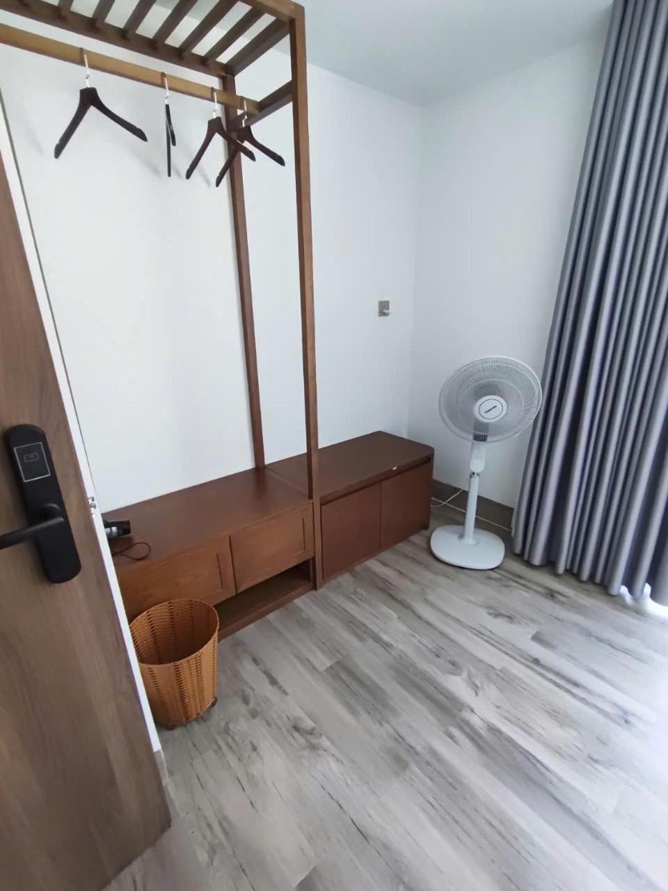 The Coral Homestay & Pub Tân Hiệ Szoba fotó