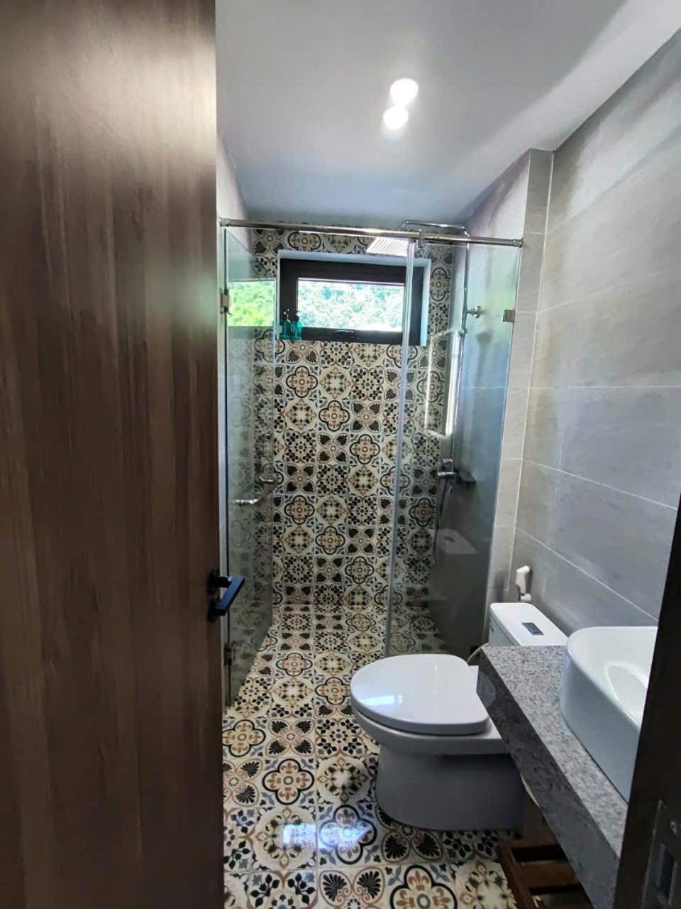 The Coral Homestay & Pub Tân Hiệ Kültér fotó