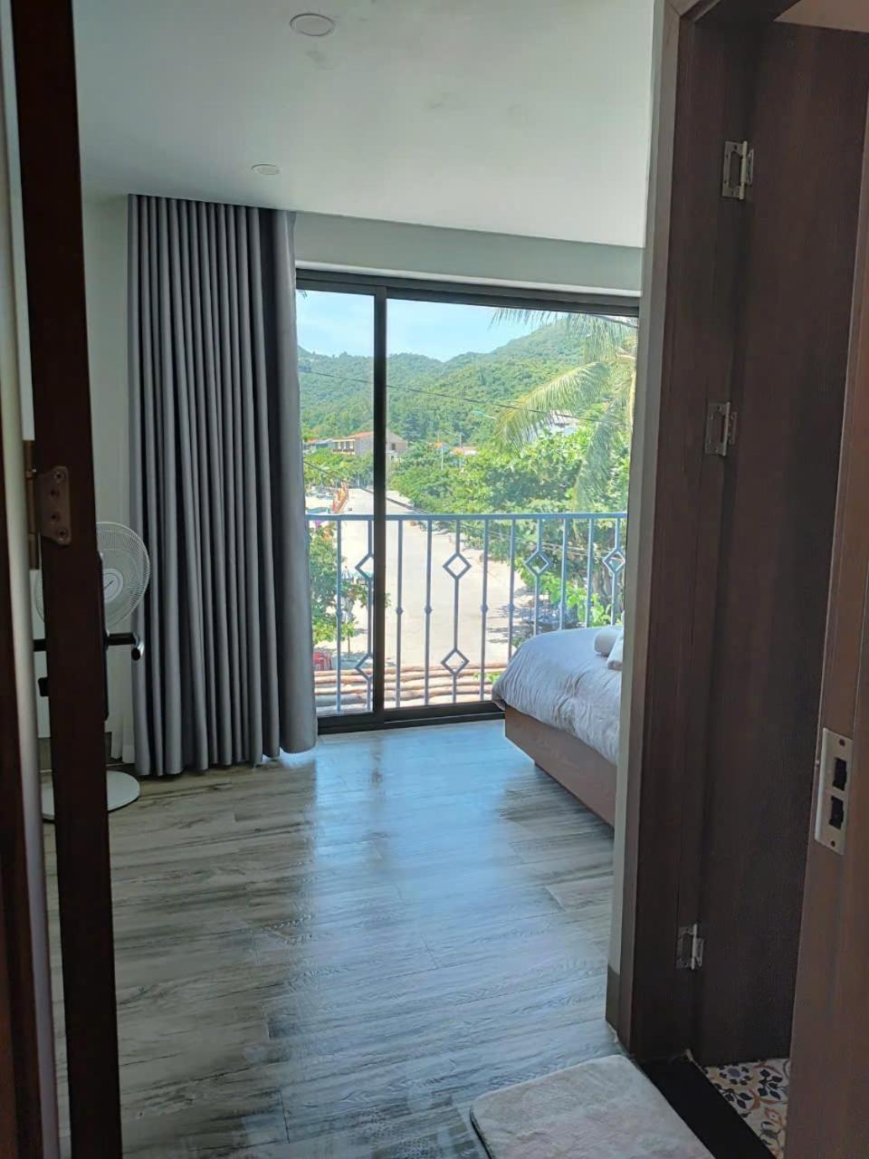 The Coral Homestay & Pub Tân Hiệ Kültér fotó